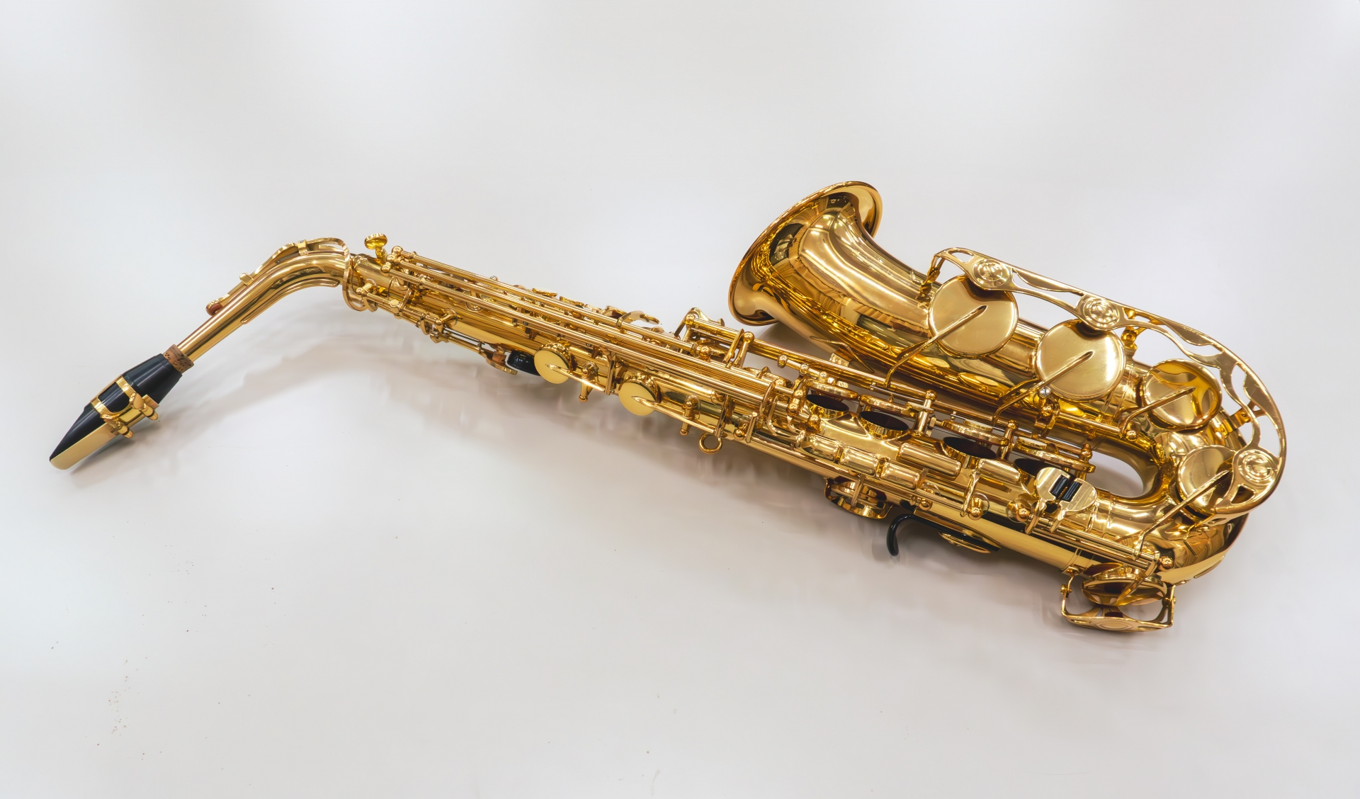 業界初！無料で楽器プレゼント。47種類から選べる音楽体験