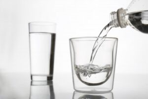 手軽に続けられる毎日の水習慣天然水も選べるサーバー